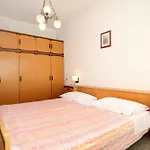 Apartments By The Sea Ugljan - 830