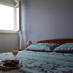 Apartments By The Sea Lukoran