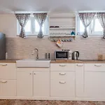 Family Friendly Apartments With A Swimming Pool Sutomiscica, Ugljan - 13872
