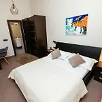 City Harbour Deluxe Suites