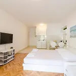 House Apartments Ariva