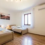 Kelava Rooms