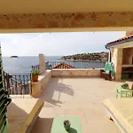 Villa Kamen Green