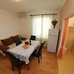 Apartments Vedrana