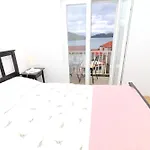 Apartments Nodilo