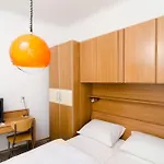 Rooms Pile