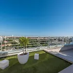 Penthouse With Roof Terrace With Jacuzzi