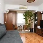 Apartment Bor