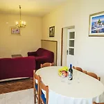 Holiday Home Marijana - Zad500 By Interhome