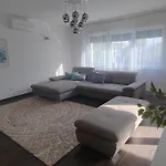 Villas A & N