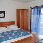 Buza