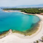 Terra Maiorum -12 Person Private Villa - Heated Pool And Water Massage