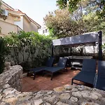 Cozy Apartment With Private Terrace