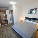 City Apartment 4You