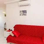 Charming Apartment In Dubrovnik | 40 M² | Parking Included