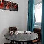 Apartments Strand