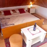 Old Town Jelena Loft Room