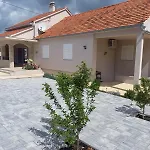 Silvija Holiday Home