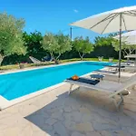 Amazing Home In Polaca With Wifi