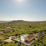 Holiday Home Lamar - With Heated Pool And Whirlpool