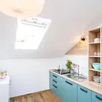 Jele Rooms 2