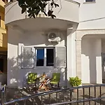 Seaside Apartments Petrcane
