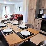Family Friendly Apartments With A Swimming Pool Sabunike, Zadar - 20179