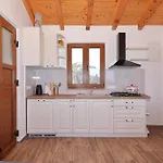 Secluded Fisherman'S Cottage Cove Triluke, Pasman - 20973