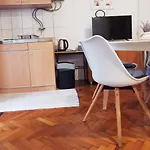 Dubrovnik Quiet Center Apartment Misur