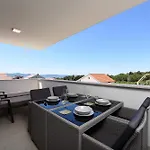 Lux 38B Luxury Penthouse & Deluxe Appartements