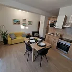 Sing Apartment