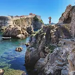 Vemar Apartment - Near The Beach, Private Parking