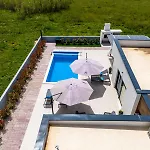 Villa With A Heated Pool And Complete Privacy - By Ta Leut