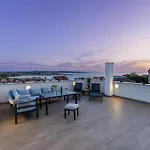 Terra Maiorum -12 Person Private Villa - Heated Pool And Water Massage
