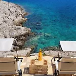 Pomalovilla At Gradina Cove