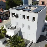 Villa Doel