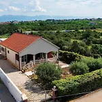 Kuca Za Odmor Pixie