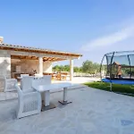 Beautiful Home In Slivnica With Wifi