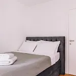 Nina Luxury Apartment