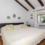 Apartments Mare