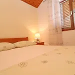 Apartments Peselj