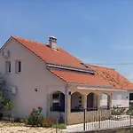 Silvija Holiday Home