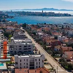 Luxury Apt With Private Pool In Zadar