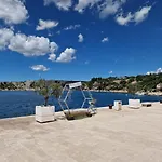 Apartment Maslenica Seaview