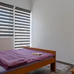 Apartments By The Sea Vir - 23334