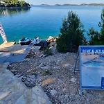 Mobile Home Marina