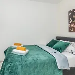 1 Bedroom Gorgeous Apartment In Vir
