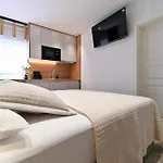Apartments And Rooms Nekic