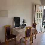 Apartments Anka Brala