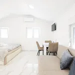Premium Rooms Prince